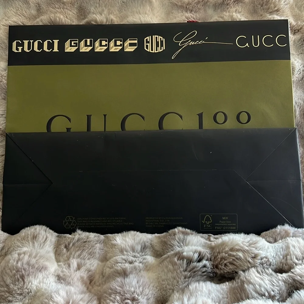 Gucci Authentic Medium Green Black Gucci Empty shopping gift Bag